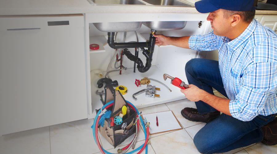Local sewer line repair in Colmesneil, TX